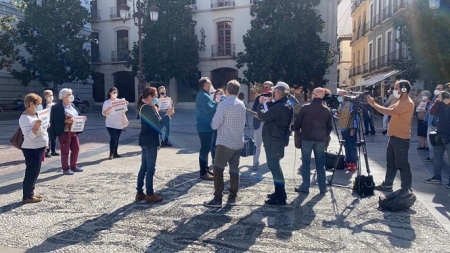 Concentración por `crisis alimentaria` en Granada (ASOCIACIÓN PRO DERECHOS HUMANOS DE ANDALUCÍA) 