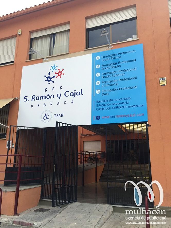 Fachada del Tear Ramón y Cajal (MULHACEN ESTUDIOS CREATIVOS) 