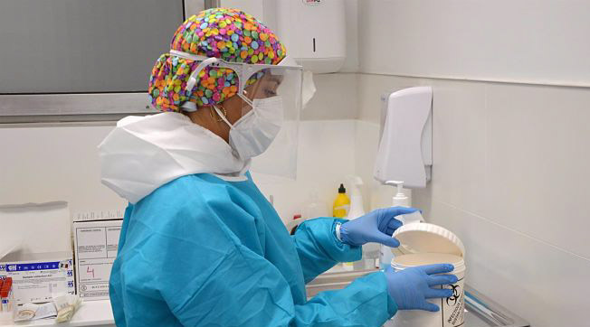 Pruebas PCR en una clínica de la UCV (UCV )