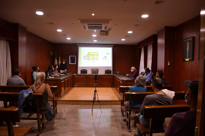 Imagen de la presentación de la primera comunidad energética (AYTO. MONACHIL)