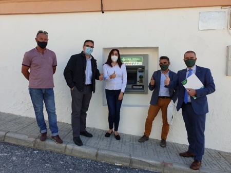 Instalación de un cajero automático en Charches (CAJA RURAL) Instalación de un cajero automático en Charches (CAJA RURAL)