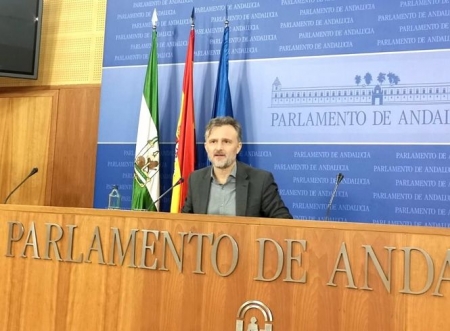 El portavoz parlamentario del PSOE-A, José Fiscal, en rueda de prensa (PSOE-A)