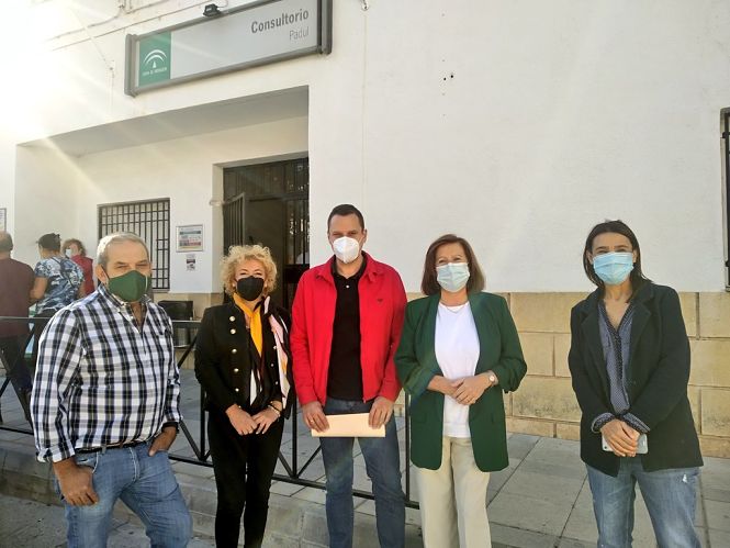 Miembros del PSOE en el Centro de salud de Padul (PSOE)