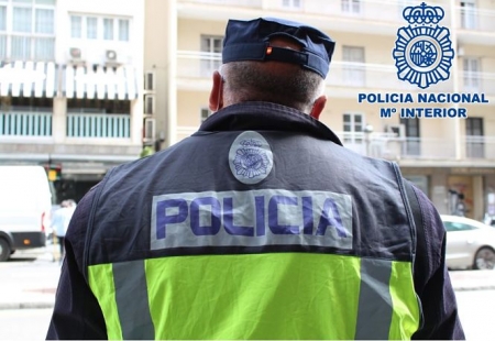 Agente de la Policía Nacional (POLICÍA NACIONAL) Agente de la Policía Nacional (POLICÍA NACIONAL)