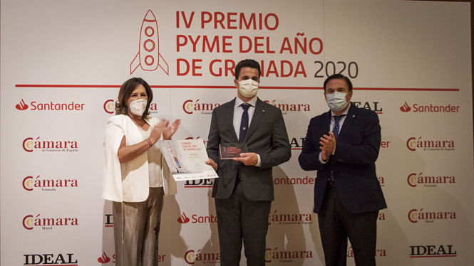 Entrega, del galardón a Lanjatrans (CÁMARA GRANADA) 