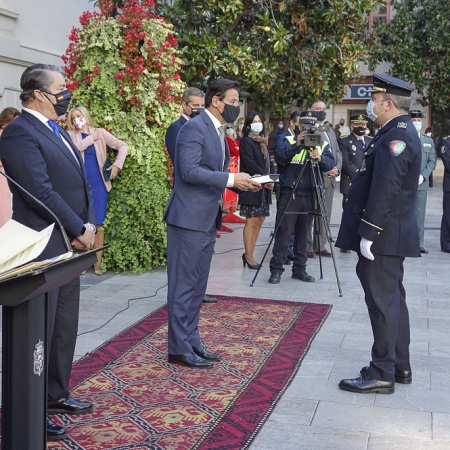 La Polcía Local ha celebrado la festividad de su patrón (JAVIER ALGARRA / AYUNTAMEINTO) La Polcía Local ha celebrado la festividad de su patrón (JAVIER ALGARRA / AYUNTAMEINTO)