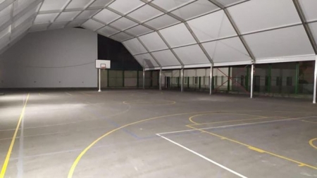 Carpa instalada en el Colegio (AYTO. VEGAS DEL GENIL) 