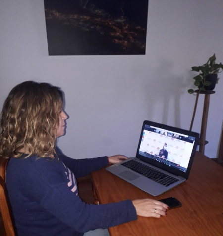 La Alcaldesa de Bubión durante la asamblea telemática (AYTO. BUBIÓN) La Alcaldesa de Bubión durante la asamblea telemática (AYTO. BUBIÓN)