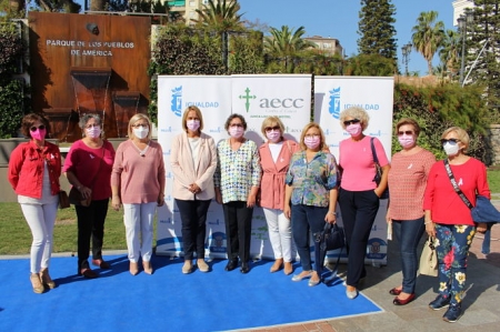 Motril ha celebrado el dia internacional de la lucha contra el cáncer de mama (AYTO. MOTRIL) Motril ha celebrado el dia internacional de la lucha contra el cáncer de mama (AYTO. MOTRIL)