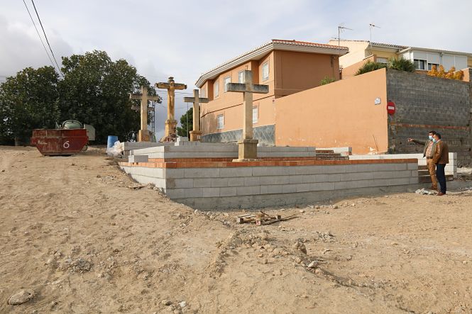 Obras en el entorno de las Tres Cruces (AYTO. ALHENDÍN)