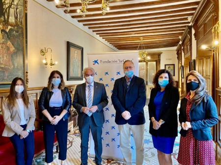 Presentación del programa `Siempre Acompañados` (AYTO. GRANADA) 