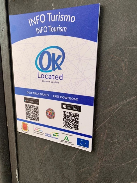 Una de las placas instaladas en Guadix (AYTO. GUADIX)