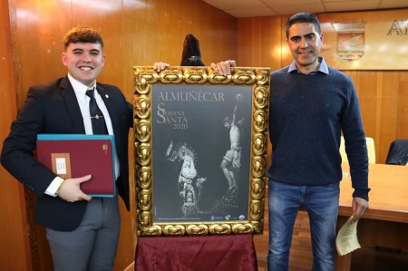 Presentación del cartel de la Semana Santa de 2020 (AYTO. ALMUñËCAR /ARCHIVO) Presentación del cartel de la Semana Santa de 2020 (AYTO. ALMUñËCAR /ARCHIVO)