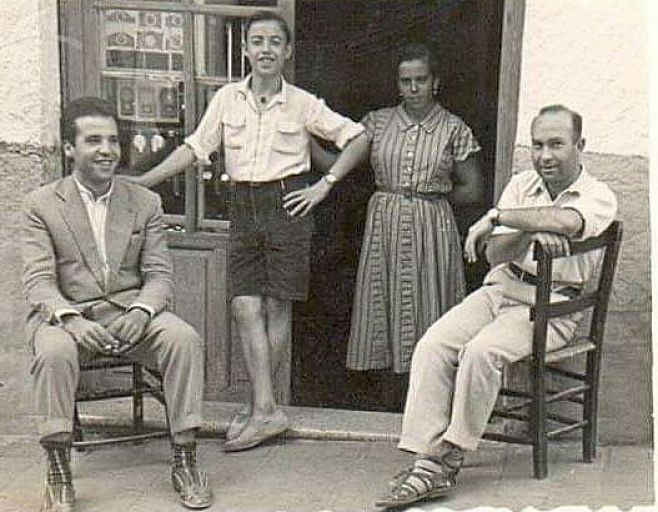 Una de las fotos antiguas de la localidad recopiladas (AYTO. MONTEFRIO)