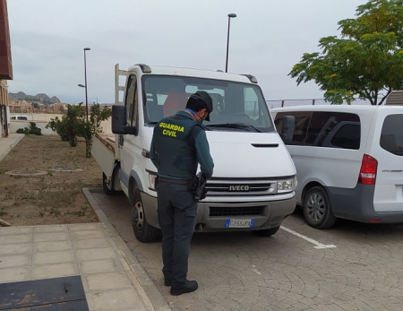 Control de carretera de la Guardia Civil (GUARDIA CIVIL)