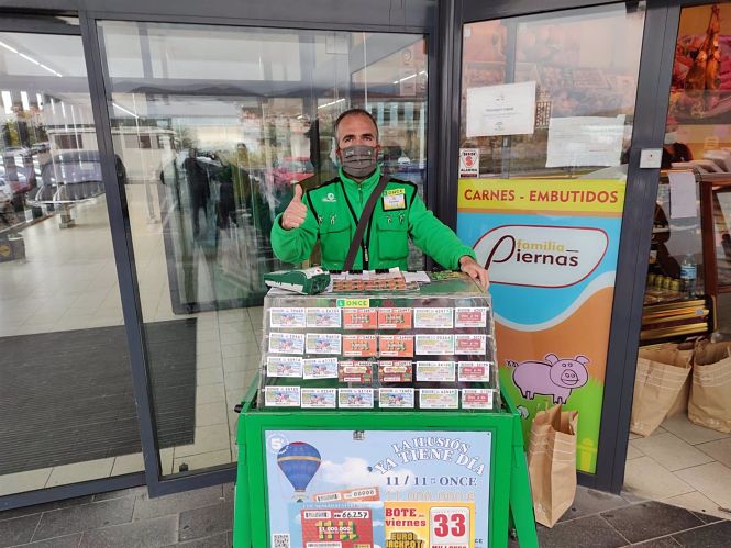 Fernando Sánchez, vendedor de la ONCE en Baza (ONCE)