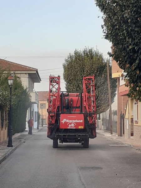 Labores de desinfección que se están realizando en Vegas del Genil (AYTO. VEGAS DEL GENIL) 