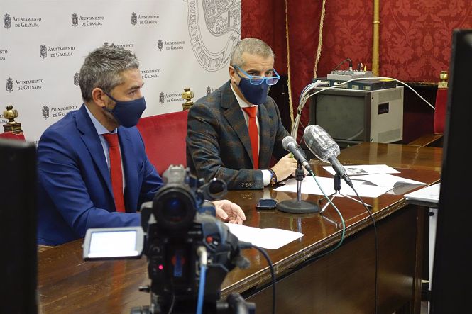 Los portavoces del equipo de gobierno local de Granada Manuel Olivares y César Díaz (AYUNTAMIENTO)