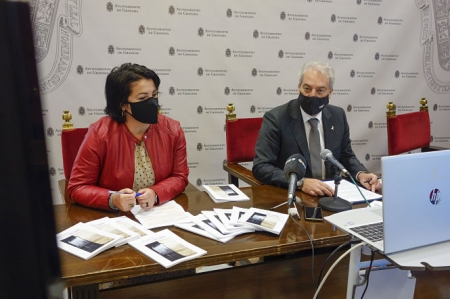 Imagen de la presentación del libro (JAVIER ALGARRA / AYUNTAMIENTO) Imagen de la presentación del libro (JAVIER ALGARRA / AYUNTAMIENTO)