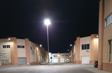 Nueva iluminación en el Poligono de Juncaril (AYTO. ALBOLOTE)
