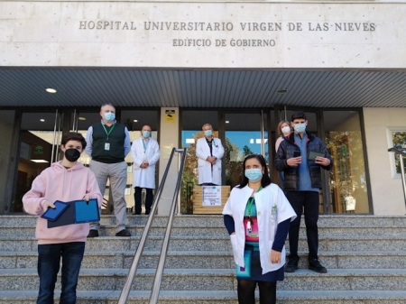 Donación de tabletas al Hospital Virgen de las Nieves (JUNTA)