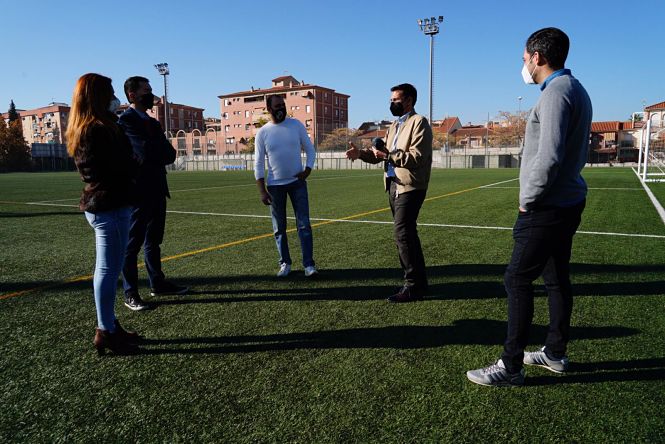 Visita al Polideportivo Municipal de La Chana (PSOE)