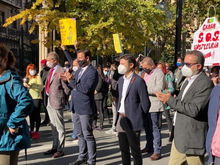 Luis Salvador durante la manifestación de Hosteleros (AYTO. GRANADA) 