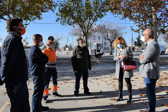 Reunión con los trabajadores en la zona del Mercadillo de Albolote (AYTO. ALBOLOTE) 