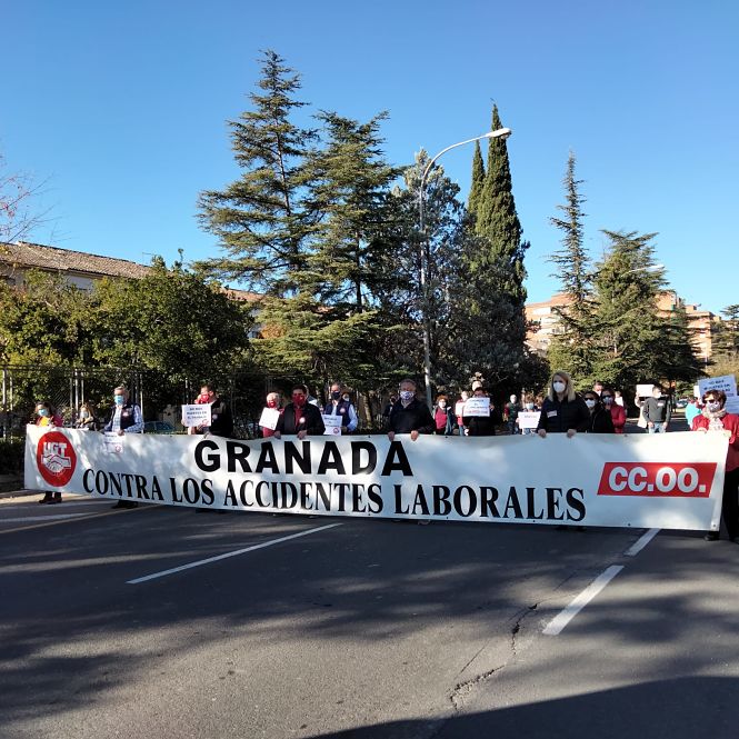 Concentración de protesta contra los accidentes laborales (UGT) 