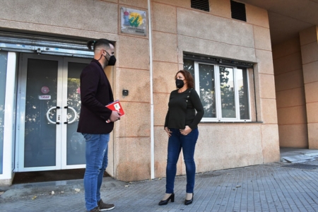 Chus Fernández y Mari Carmen Pérez en la sede de IU (IU)