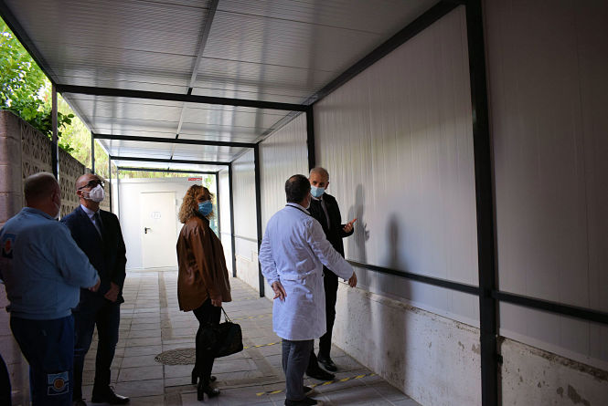 Visita a la nueva cubierta del Centro de Salud (AYTO. ALBOLOTE)