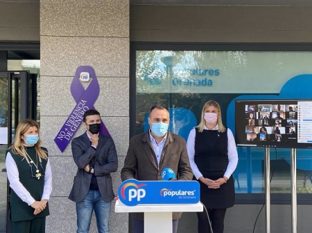 El presidente del PP de Granada, Francisco Rodríguez, en el acto por el 25N (PP) El presidente del PP de Granada, Francisco Rodríguez, en el acto por el 25N (PP)
