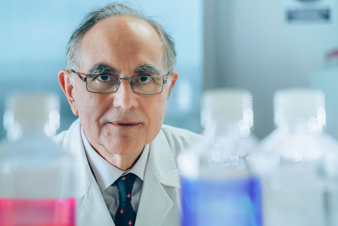 Imagen del Catedrático de la UGR, Antonio Campos (UGR) 