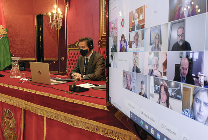 Pleno telemático del Ayuntamiento de Granada (JAVIER ALGARRA /AYUNTAMIENTO)