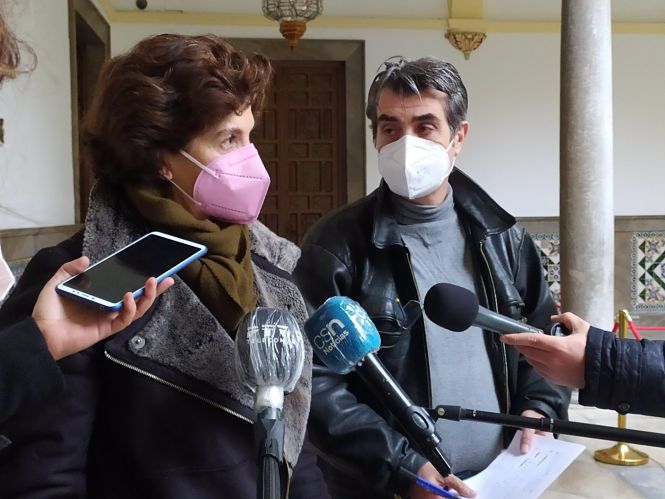 Los concejales de Podemos-IU Elisa Cabrerizo y Antonio Cambril (PODEMOS-IU)