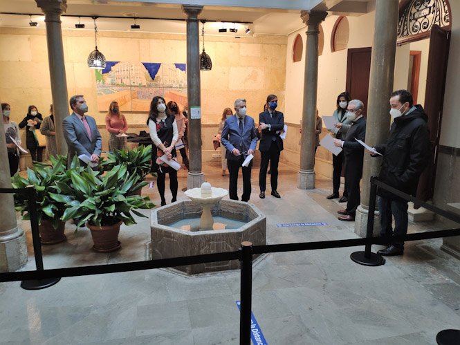 Abogados durante la lectura de la declaración universal (ICAGR) 