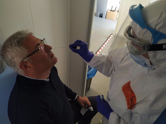 Realización de un Test PCR (AYUNTAMIENTO DE HUÉRCAL DE ALMERÍA) 