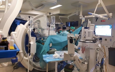 Imagen de un quirófano híbrido (HUSC)