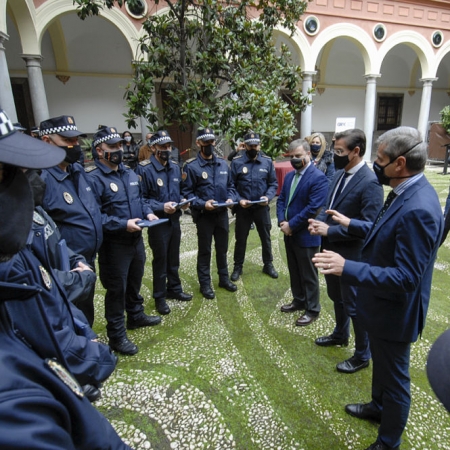 Toma de posesión de lso nuevos Polcías Locales (JAVIER ALGARRA / AYUNTAMEINTO)