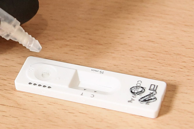 Material necesario para la realización de test de antígenos (RICARDO RUBIO - EUROPA PRESS)