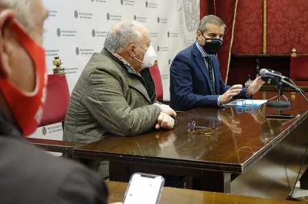 César Díaz y Gregorio García en rueda de prensa (JAVIER ALGARRA / AYUNTAMIENTO)