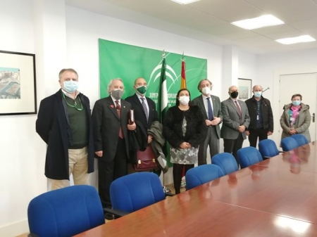 Imagen de la firma del convenio (JUNTA)