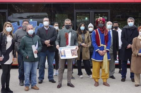 Presentación del `Magic Bus` (JAVIER ALGARRA / AYUNTAMIENTO)