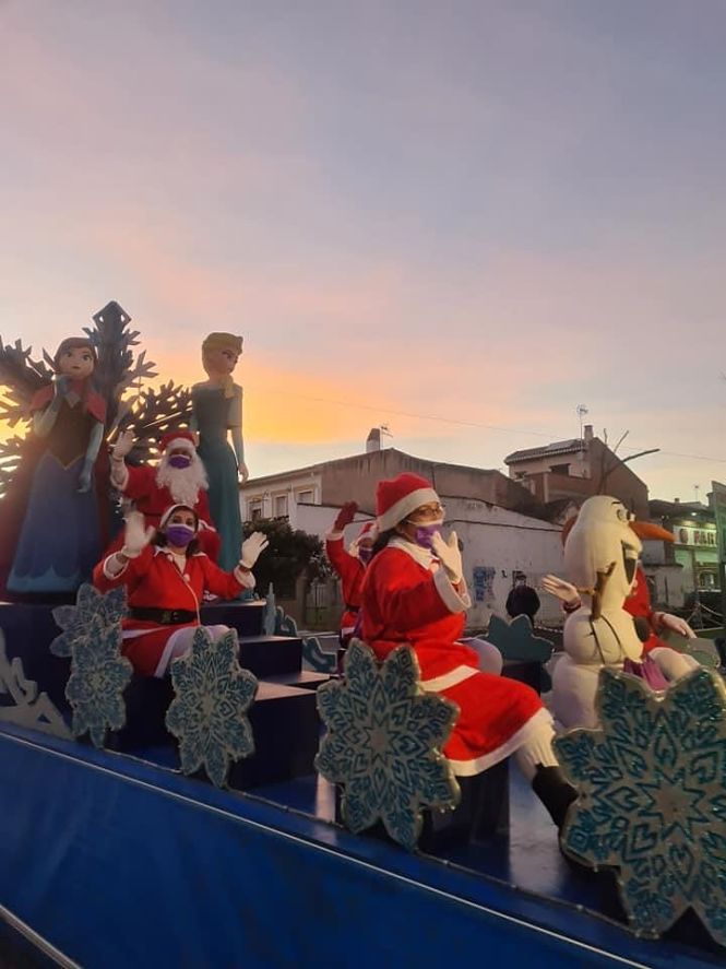 Cabalgata de Mamá Noel (AYTO. OTURA) 