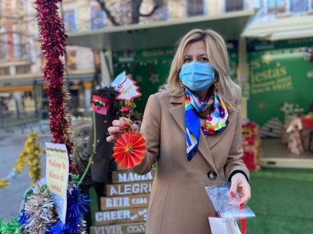 La Concejala de Medio Ambiente, Pepa Rubia ha visitado el Taller de reciclaje (AYTO. GRANADA)