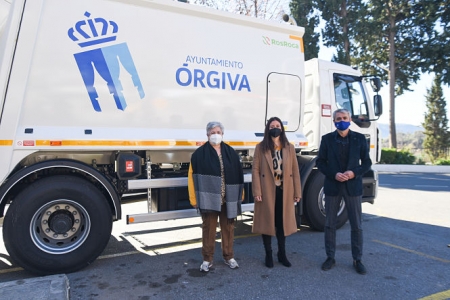 Presentación del nuevo vehículo de recogidad e residuos (L. PEÑALVER / DIPGRA) Presentación del nuevo vehículo de recogidad e residuos (L. PEÑALVER / DIPGRA)