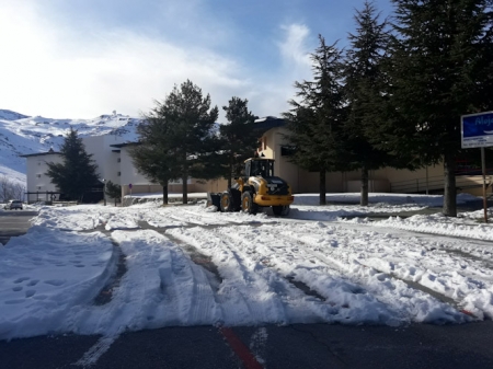 Máquina quitanieves en Pradollano (AYTO. MONACHIL) Máquina quitanieves en Pradollano (AYTO. MONACHIL)