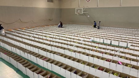 Preparativos de las cajas con regalos (AYTO. HUÉTOR VEGA) Preparativos de las cajas con regalos (AYTO. HUÉTOR VEGA)