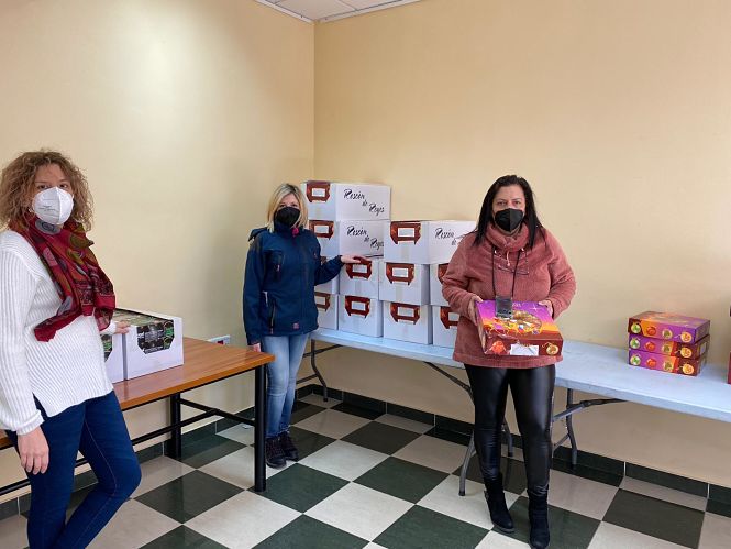 Reparto de roscones y juguetes en Vegas del Genil (AYTO. VEGAS DEL GENIL)