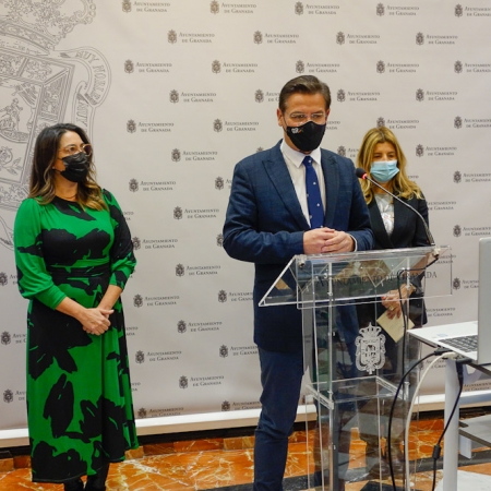 El Alcalde de Granada, Luis Salvador ha hecho balance de la Navidad (JAVIER ALGARRA /AYUNTAMIENTO) 